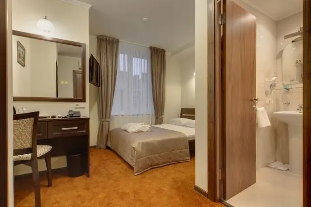 Standard Tek Büyük Yataklı Oda