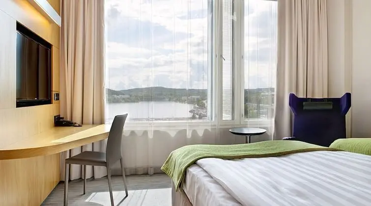 Solo Twin Room