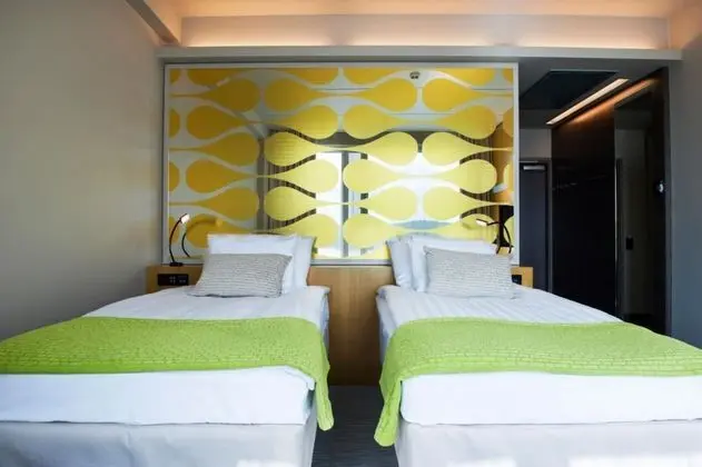 Solo Twin Room