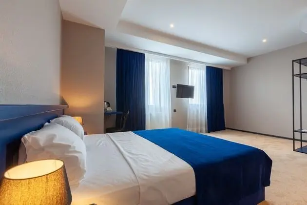 Deluxe Üç Kişilik Oda