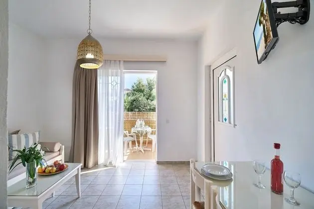 Apart Daire, 1 Yatak Odası, Zemin Kat (2 Balconies)