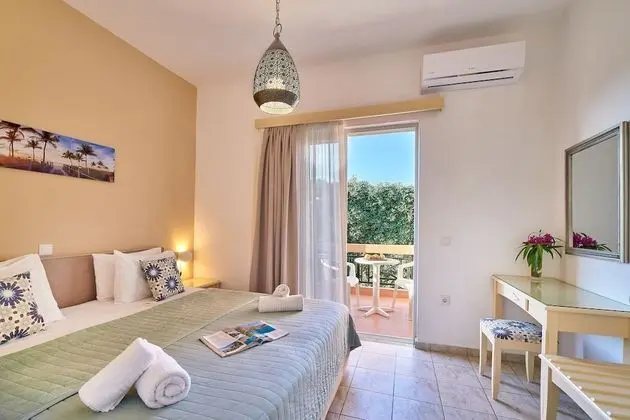 Apart Daire, Balkon (Upper floor)
