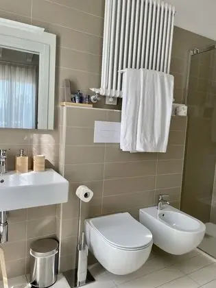 Tek Büyük veya İki Ayrı Yataklı Oda, Bahçe Manzaralı