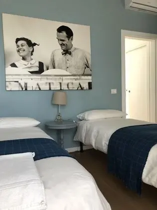 Tek Büyük veya İki Ayrı Yataklı Oda, Bahçe Manzaralı