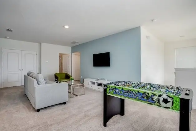 Villa (5226WILDWOOD)