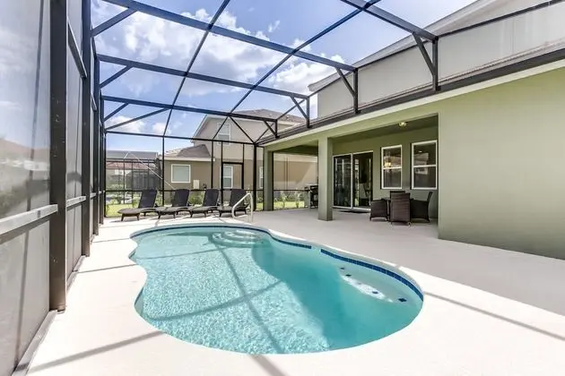 Villa (5226WILDWOOD)