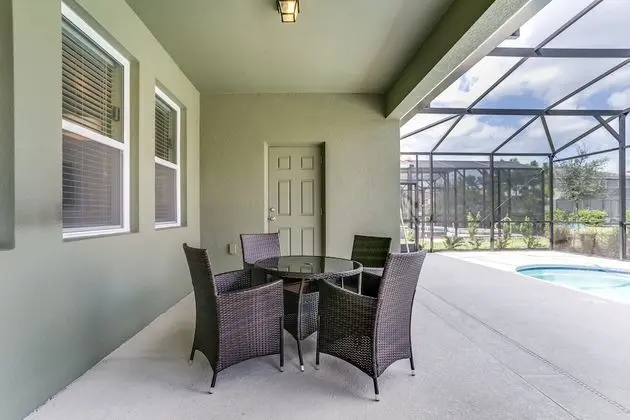 Villa (5226WILDWOOD)