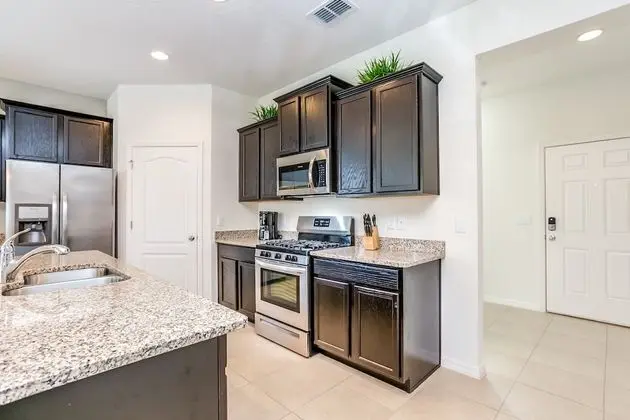 Villa (5226WILDWOOD)