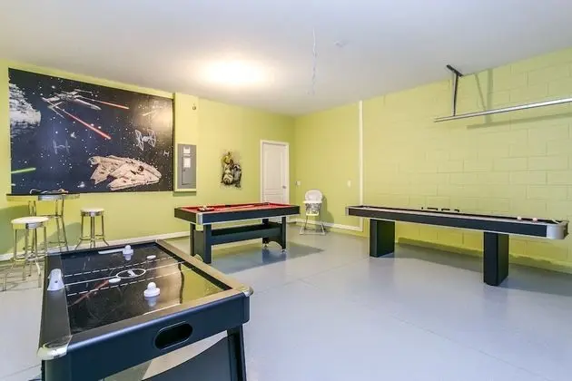 Villa (5226WILDWOOD)