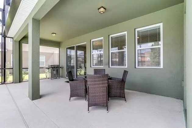 Villa (5226WILDWOOD)