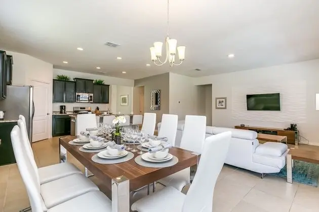 Villa (5226WILDWOOD)