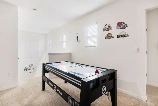 Ev (Fantastic - Brand New 7Bed 5Bath w Po)