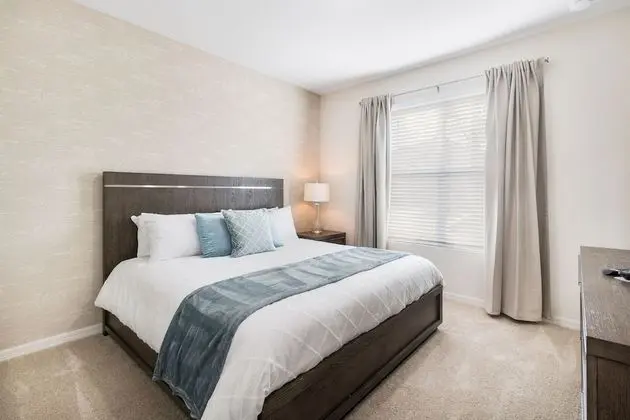 Ev (Fantastic - Brand New 7Bed 5Bath w Po)