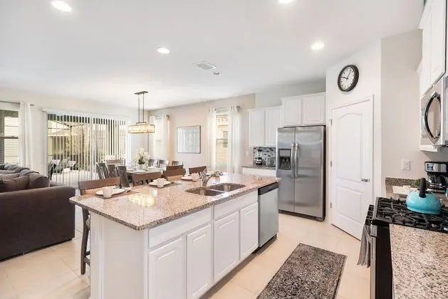 Ev (Fantastic - Brand New 7Bed 5Bath w Po)