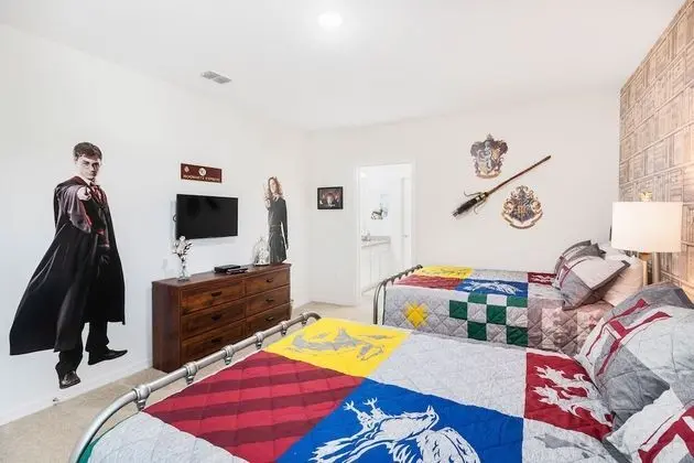 Ev (Fantastic - Brand New 7Bed 5Bath w Po)