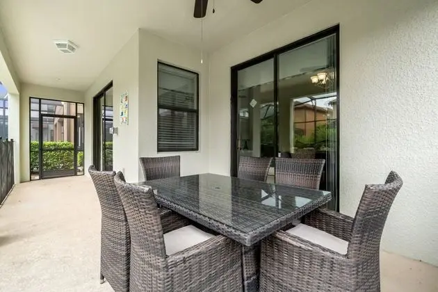 Villa (5481SOLCIR)