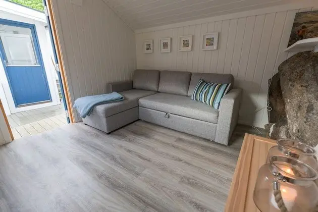 Kulübe (2 bedrooms & sleeping alcove)