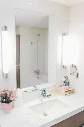 Comfort Tek Büyük Yataklı Oda, Avlu Manzaralı