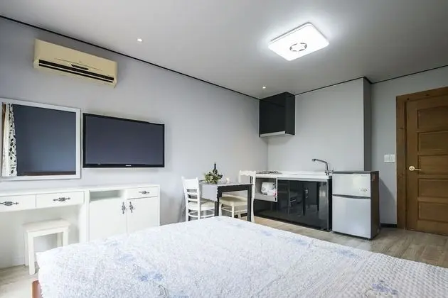 Deluxe Tek Büyük Yataklı Oda (Iris)