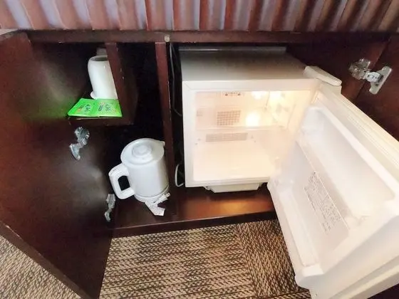 Tek Kişilik Oda, Sigara İçilebilir