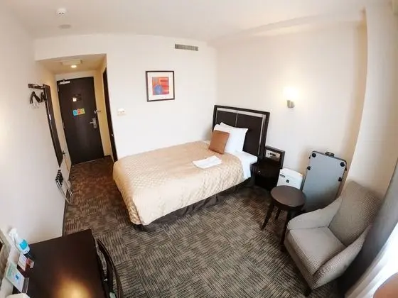 Tek Kişilik Oda, Sigara İçilmez