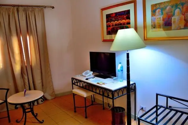 Standard Tek Büyük Yataklı Oda, Bahçe Manzaralı (Queen or Twin Beds)