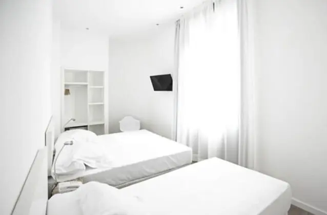 Üç Kişilik Oda, Balkon