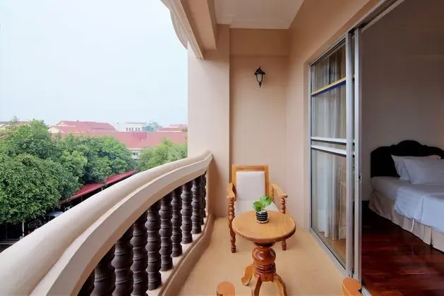 Superior Üç Kişilik Oda, Birden Çok Yatak, Şehir Manzaralı