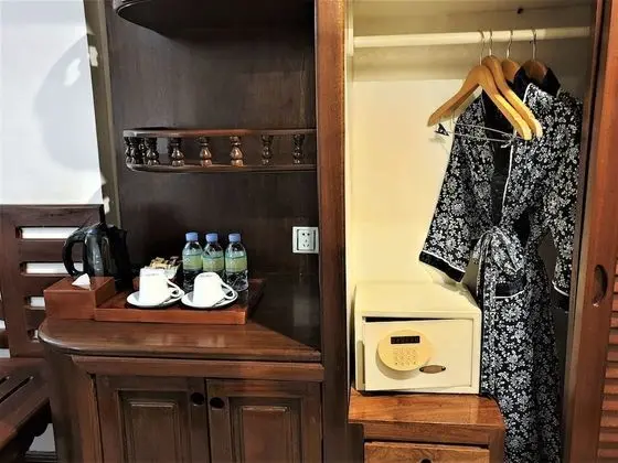 Superior Üç Kişilik Oda, Birden Çok Yatak, Şehir Manzaralı