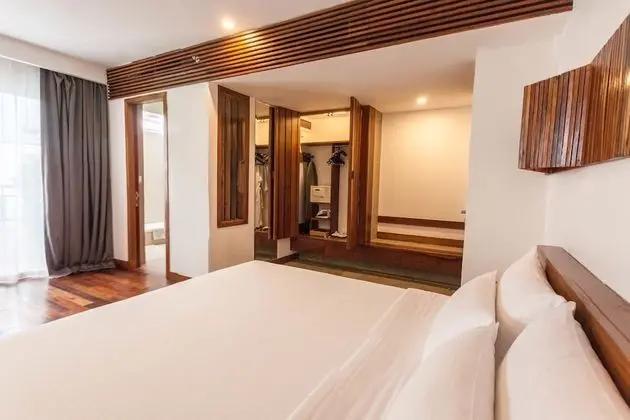 Deluxe Tek Büyük Yataklı Oda (Pool View, Free Round Trip Transfers)