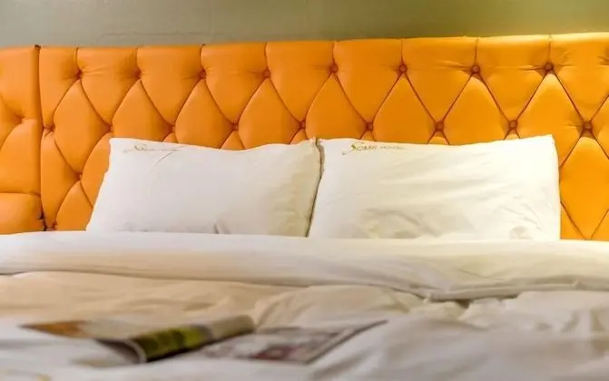 Semi Room
