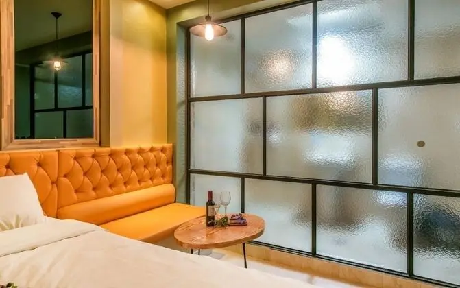 Semi Room