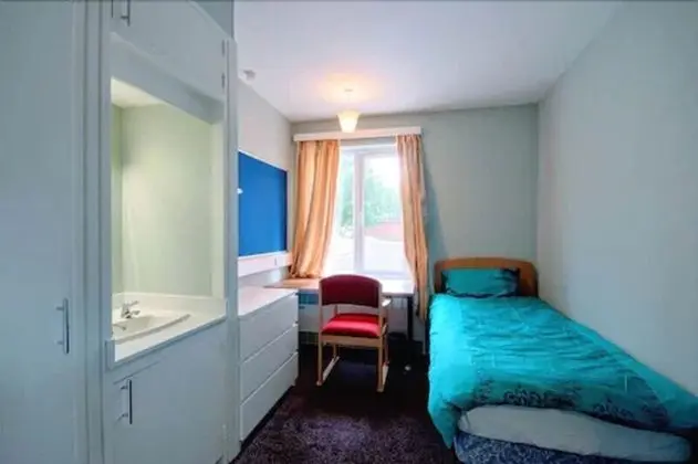 Tek Büyük Yataklı Oda, Özel Banyo