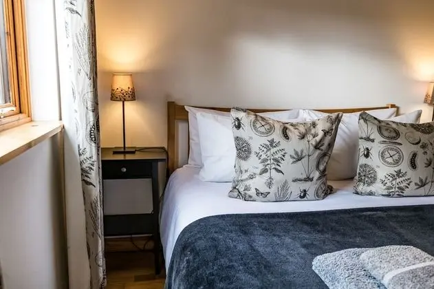 Kır Evi, 3 Yatak Odası (The Barn)