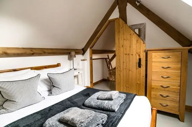 Kır Evi, 3 Yatak Odası (The Barn)