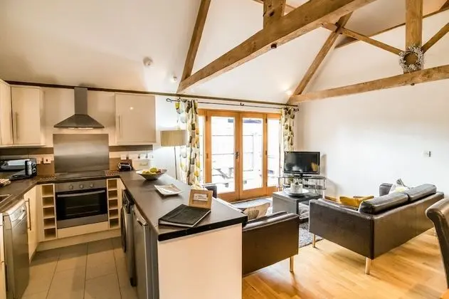 Kır Evi, 3 Yatak Odası (The Barn)