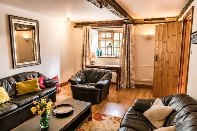 Kır Evi, 3 Yatak Odası (The Old Mill)