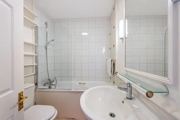 Standard Apartment 3