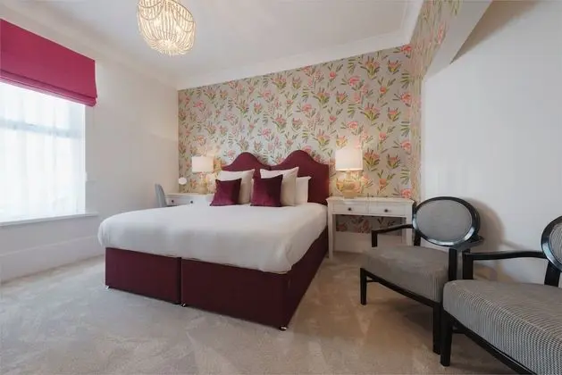 Executive Twin Room with Shower