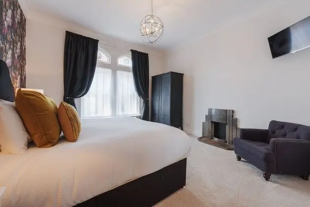 Executive Twin Room with Shower