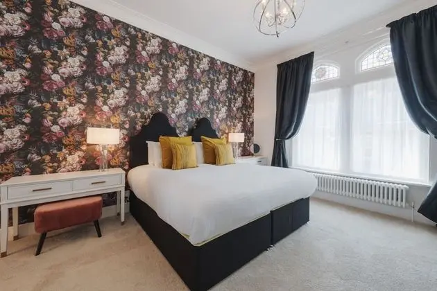 Executive Twin Room with Shower