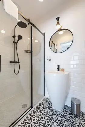 Executive Twin Room with Shower