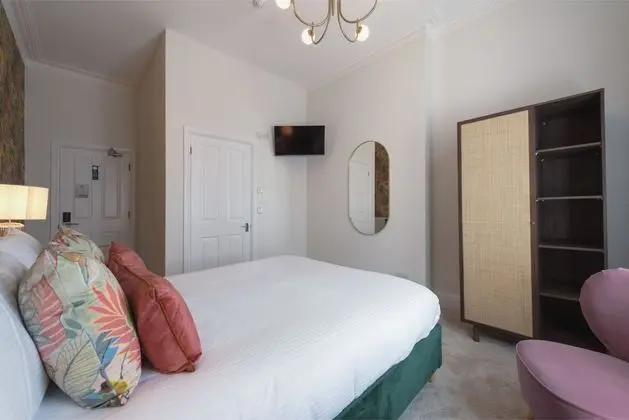 Family Room for 3