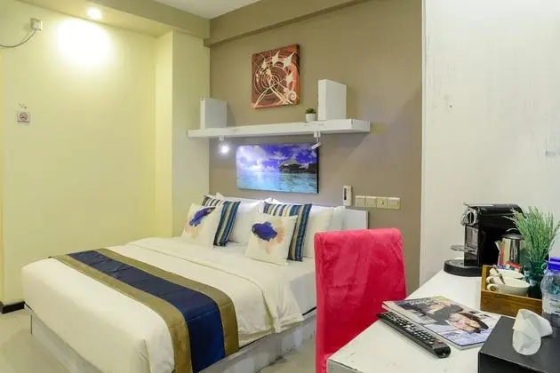 Standard Double or Twin Room with Free Return Airport Transfer