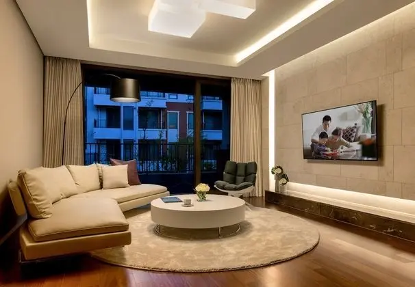 Racing In Somerset Kids Room (Stay for 5 people, Extra person charge) : Pool Access for 5/Bathtub