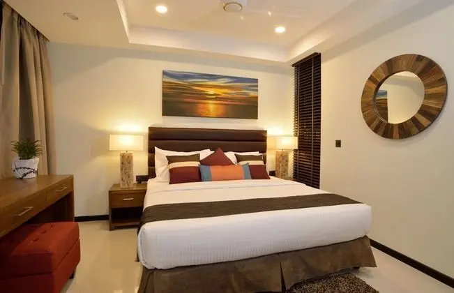 Executive Superior Room (Free Return Airport Transfer, 10% off on F&B, Complimentary Gym Access)