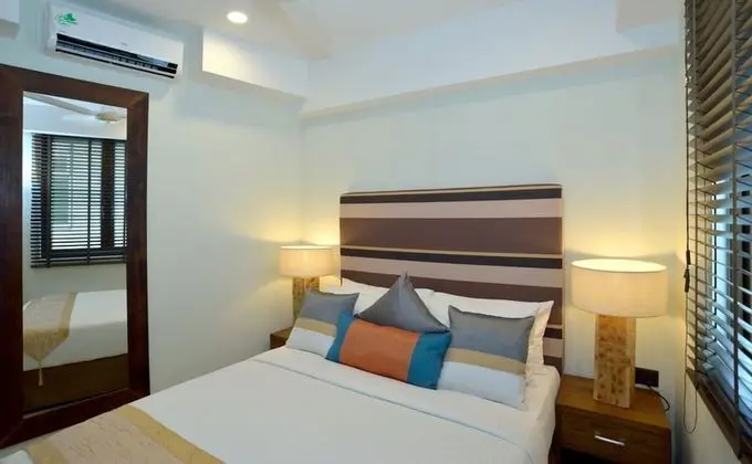 Superior Double Room (Free Return Airport Transfer, 10% off on F&B and Complimentary Gym)