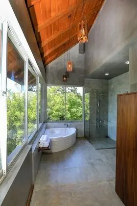 Superior Tek Büyük Yataklı Oda, 1 En Büyük (King) Boy Yatak, Balkon, Dağ Manzaralı