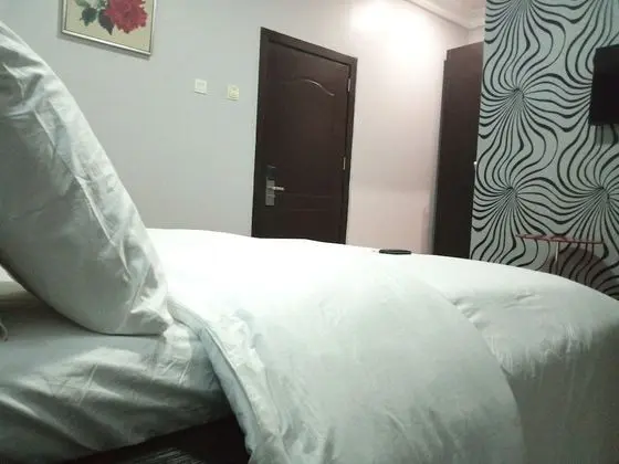 Deluxe Oda, Sigara İçilmez