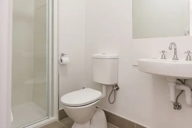 Basic Üç Kişilik Oda
